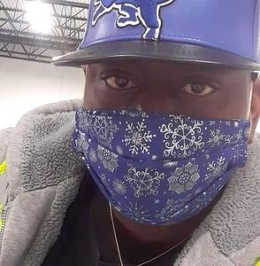 Meet your Posher, Troy